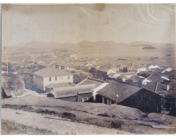 ANONYME / FRANDIN, J. H. (attribué à). -  Album de photographies :  Vues de Corée, de Thaïlande, du Cambodge et de ses habitants et princes.